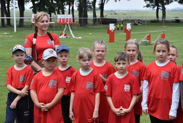 [FOTO/WYNIKI] Zacięta rywalizacja strażaków na Gminnych Zawodach Sportowo-Pożarniczych