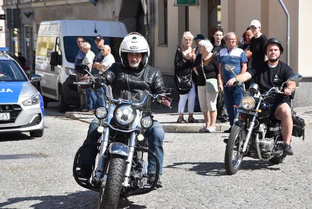 [WIDEO/FOTO] Zlot Motocyklistów w Świebodzicach po raz dwunasty