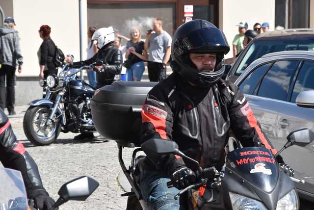 [WIDEO/FOTO] Zlot Motocyklistów w Świebodzicach po raz dwunasty