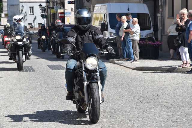 [WIDEO/FOTO] Zlot Motocyklistów w Świebodzicach po raz dwunasty