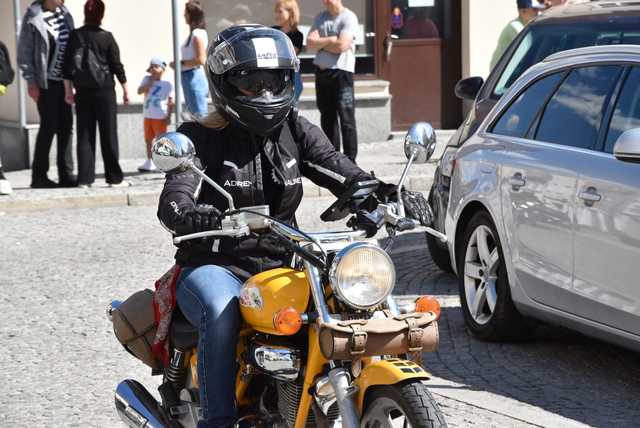 [WIDEO/FOTO] Zlot Motocyklistów w Świebodzicach po raz dwunasty
