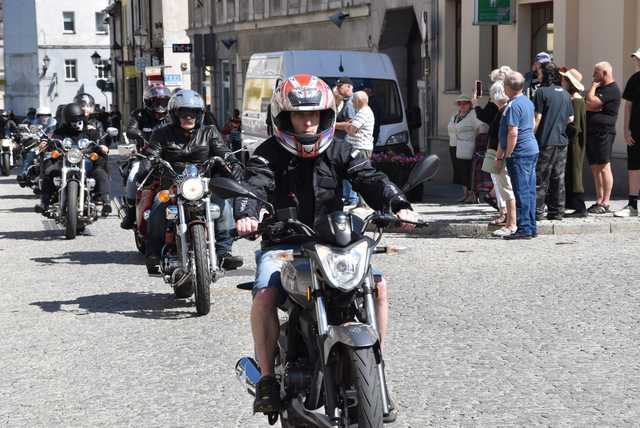 [WIDEO/FOTO] Zlot Motocyklistów w Świebodzicach po raz dwunasty