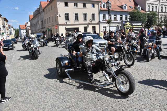 [WIDEO/FOTO] Zlot Motocyklistów w Świebodzicach po raz dwunasty