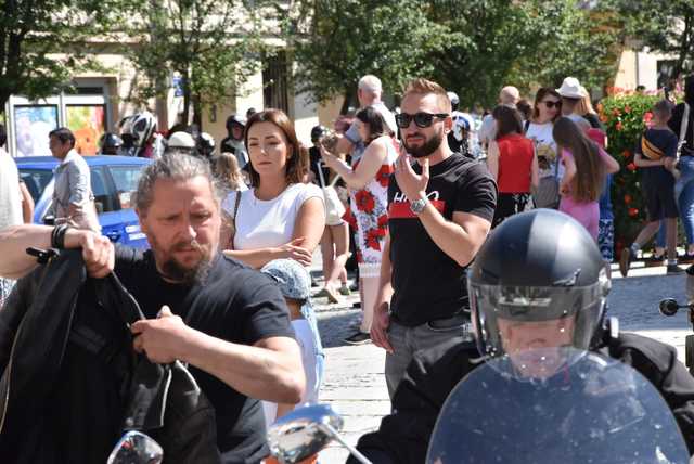 [WIDEO/FOTO] Zlot Motocyklistów w Świebodzicach po raz dwunasty