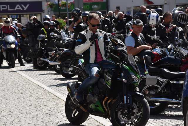[WIDEO/FOTO] Zlot Motocyklistów w Świebodzicach po raz dwunasty
