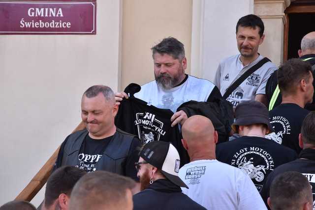 [WIDEO/FOTO] Zlot Motocyklistów w Świebodzicach po raz dwunasty