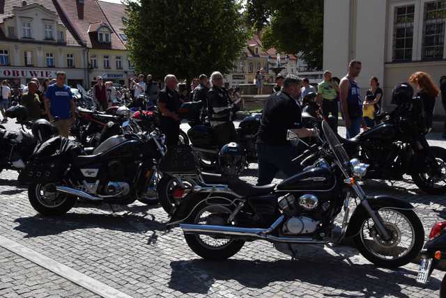[WIDEO/FOTO] Zlot Motocyklistów w Świebodzicach po raz dwunasty