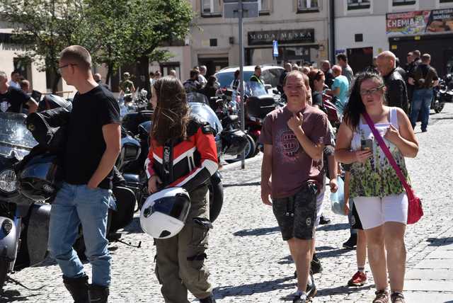 [WIDEO/FOTO] Zlot Motocyklistów w Świebodzicach po raz dwunasty