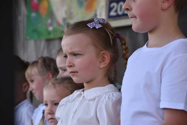 [FOTO] Zawody pożarnicze, występy najmłodszych i smaczne jadło na VII Festynie Parafialnym w Gniewkowie