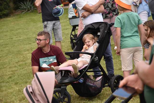 [FOTO] Zawody pożarnicze, występy najmłodszych i smaczne jadło na VII Festynie Parafialnym w Gniewkowie