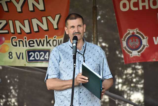 [FOTO] Zawody pożarnicze, występy najmłodszych i smaczne jadło na VII Festynie Parafialnym w Gniewkowie
