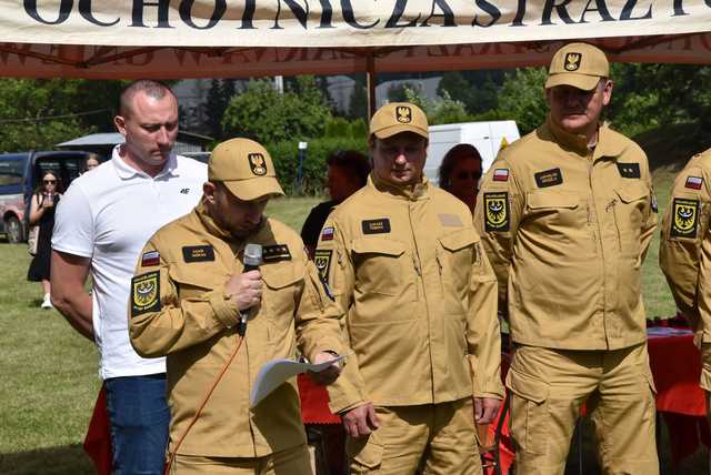 [FOTO] Zawody pożarnicze, występy najmłodszych i smaczne jadło na VII Festynie Parafialnym w Gniewkowie