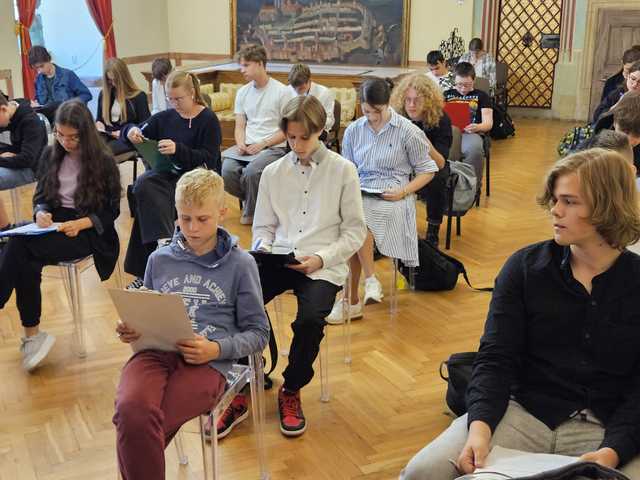 [FOTO/WYNIKI] Uczniowie świdnickich szkół sprawdzili swoją wiedzę o historii miasta