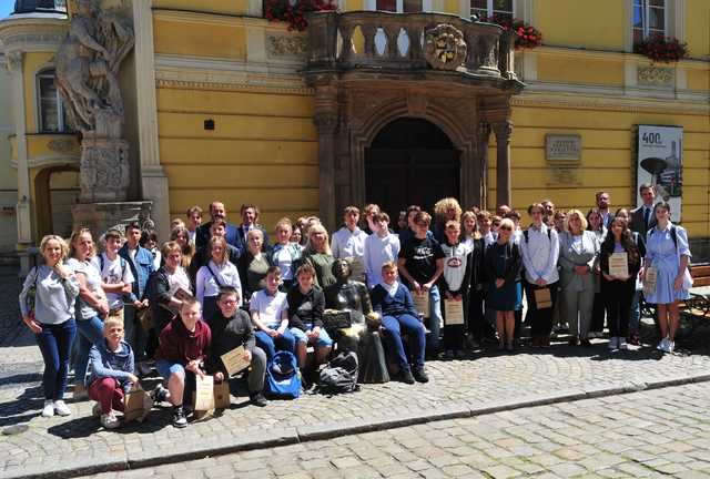 [FOTO/WYNIKI] Uczniowie świdnickich szkół sprawdzili swoją wiedzę o historii miasta