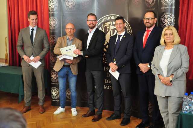 [FOTO/WYNIKI] Uczniowie świdnickich szkół sprawdzili swoją wiedzę o historii miasta