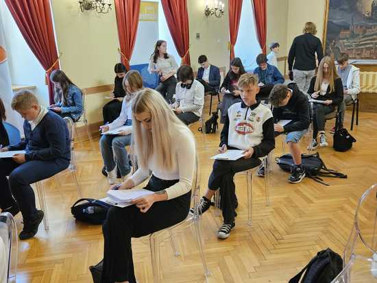 [FOTO/WYNIKI] Uczniowie świdnickich szkół sprawdzili swoją wiedzę o historii miasta