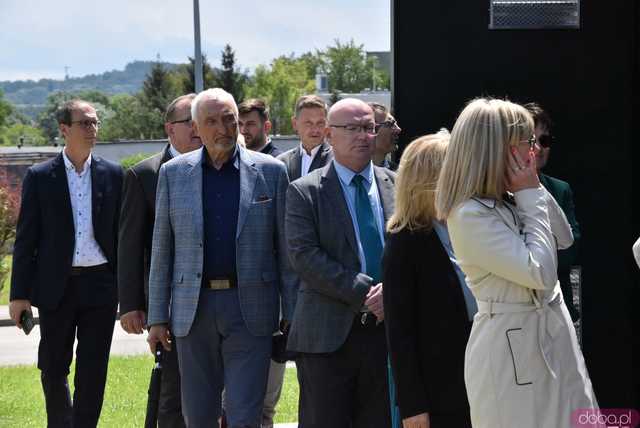 [FOTO] Wielka farma fotowoltaiczna i nowa jednostka kogeneracyjna. Członkowie świebodzickiej spółdzielni mają zapłacić mniej za ciepło