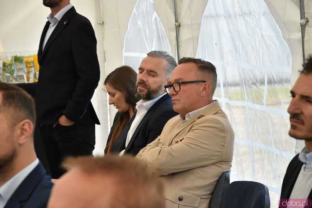 [FOTO] Wielka farma fotowoltaiczna i nowa jednostka kogeneracyjna. Członkowie świebodzickiej spółdzielni mają zapłacić mniej za ciepło