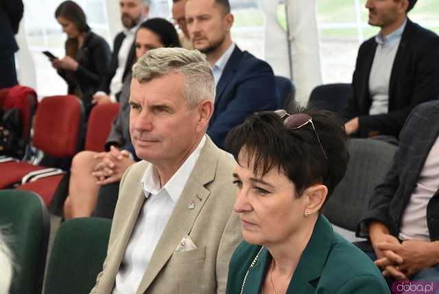 [FOTO] Wielka farma fotowoltaiczna i nowa jednostka kogeneracyjna. Członkowie świebodzickiej spółdzielni mają zapłacić mniej za ciepło