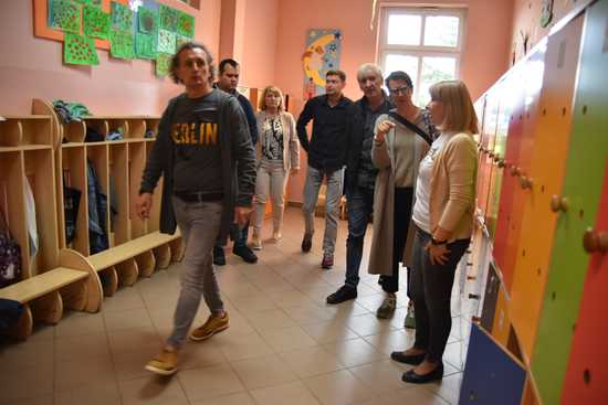 [FOTO] Rusza termomodernizacja budynku Szkoły Podstawowej w Lutomi Dolnej