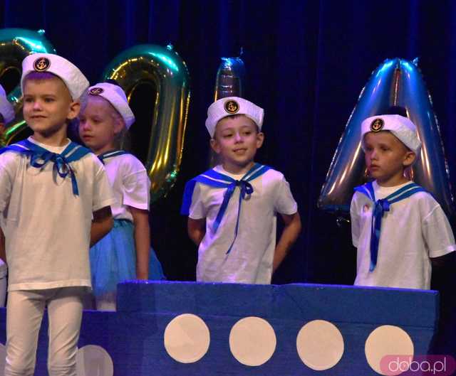 [FOTO] Liczne podziękowania i występy artystyczne podczas jubileuszu 20-lecia Wesołej Piątki