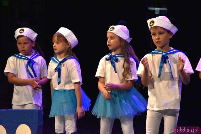 [FOTO] Liczne podziękowania i występy artystyczne podczas jubileuszu 20-lecia Wesołej Piątki