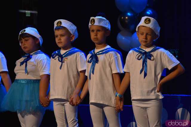 [FOTO] Liczne podziękowania i występy artystyczne podczas jubileuszu 20-lecia Wesołej Piątki