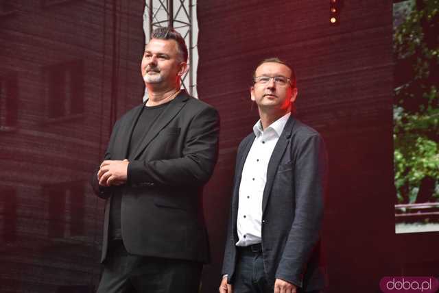 [WIDEO/FOTO] Tłumy na rozpoczęciu Święta Granitu Strzegomskiego. Zagrali Boys i Surprise