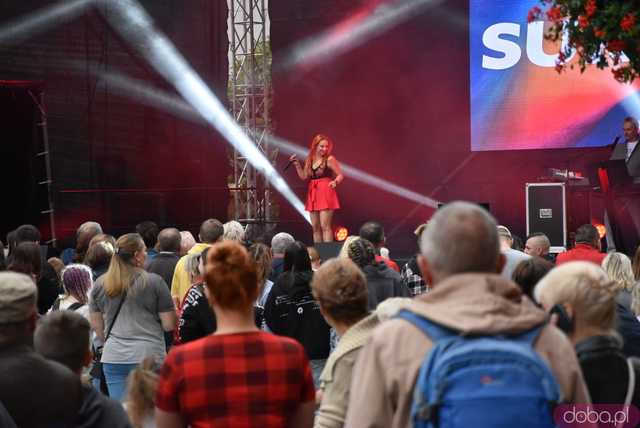 [WIDEO/FOTO] Tłumy na rozpoczęciu Święta Granitu Strzegomskiego. Zagrali Boys i Surprise