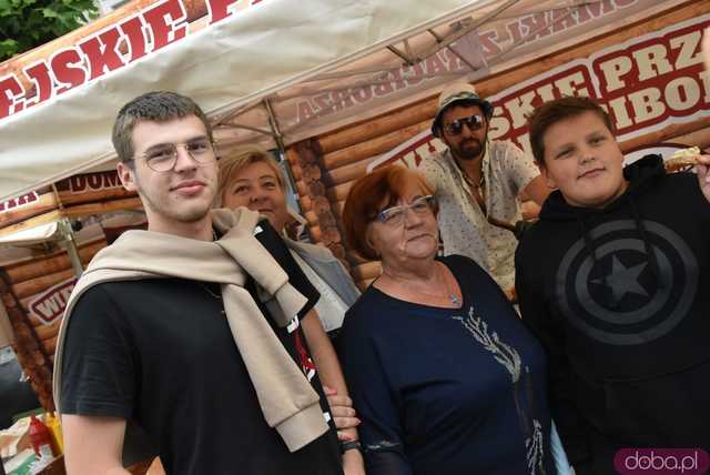 [WIDEO/FOTO] Tłumy na rozpoczęciu Święta Granitu Strzegomskiego. Zagrali Boys i Surprise