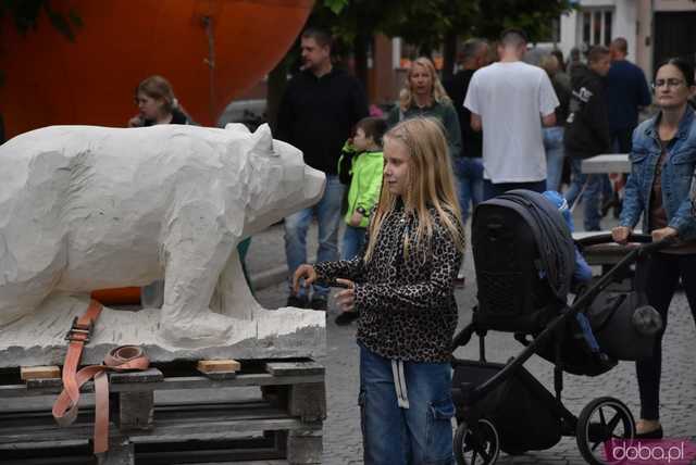 [WIDEO/FOTO] Tłumy na rozpoczęciu Święta Granitu Strzegomskiego. Zagrali Boys i Surprise