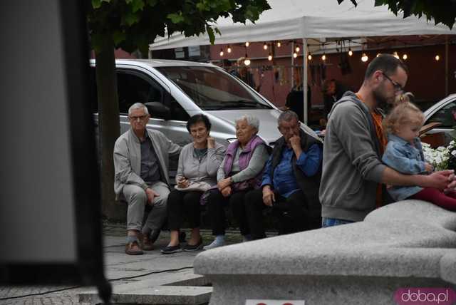 [WIDEO/FOTO] Tłumy na rozpoczęciu Święta Granitu Strzegomskiego. Zagrali Boys i Surprise