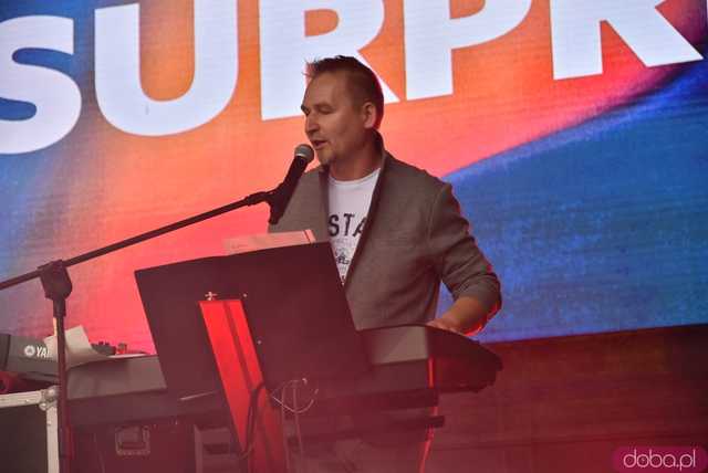 [WIDEO/FOTO] Tłumy na rozpoczęciu Święta Granitu Strzegomskiego. Zagrali Boys i Surprise