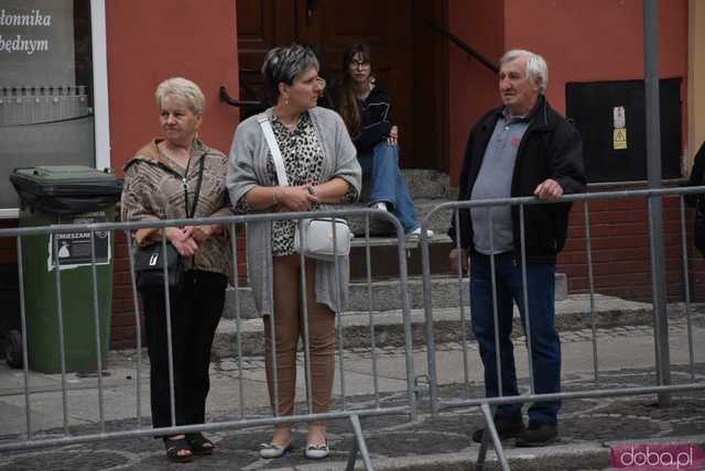 [WIDEO/FOTO] Tłumy na rozpoczęciu Święta Granitu Strzegomskiego. Zagrali Boys i Surprise