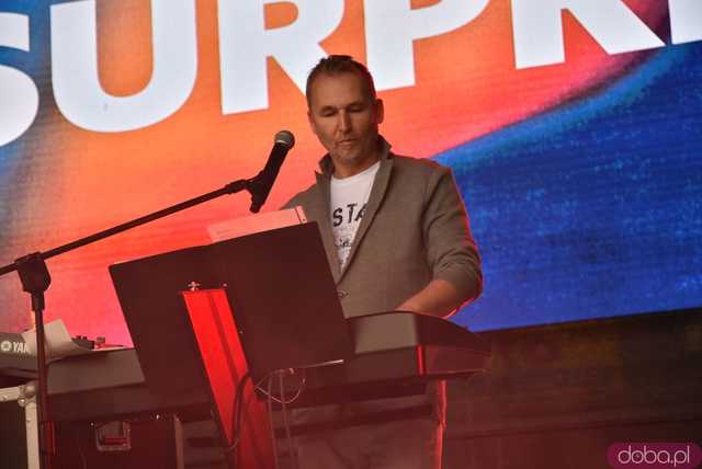[WIDEO/FOTO] Tłumy na rozpoczęciu Święta Granitu Strzegomskiego. Zagrali Boys i Surprise