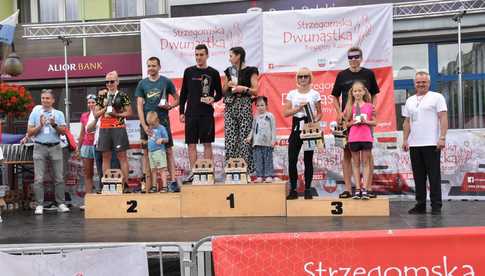 [DUŻO ZDJĘĆ/WYNIKI] Pobiegli w kolejnej odsłonie Strzegomskiej Dwunastki
