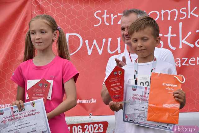 [DUŻO ZDJĘĆ/WYNIKI] Pobiegli w kolejnej odsłonie Strzegomskiej Dwunastki