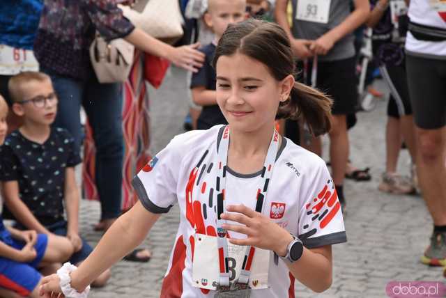 [DUŻO ZDJĘĆ/WYNIKI] Pobiegli w kolejnej odsłonie Strzegomskiej Dwunastki