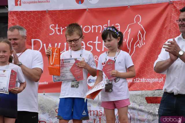 [DUŻO ZDJĘĆ/WYNIKI] Pobiegli w kolejnej odsłonie Strzegomskiej Dwunastki
