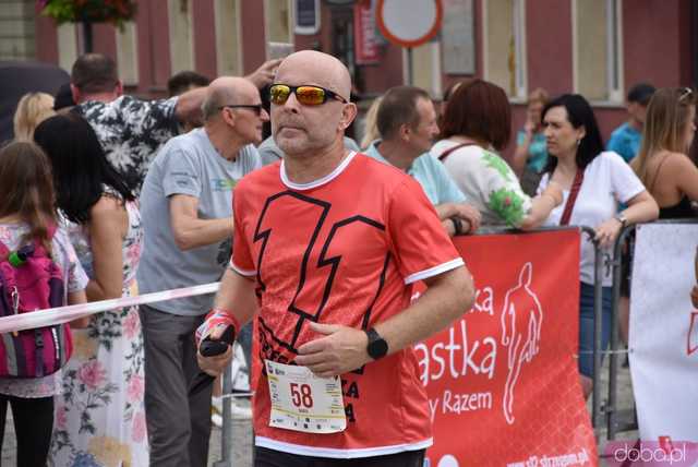[DUŻO ZDJĘĆ/WYNIKI] Pobiegli w kolejnej odsłonie Strzegomskiej Dwunastki