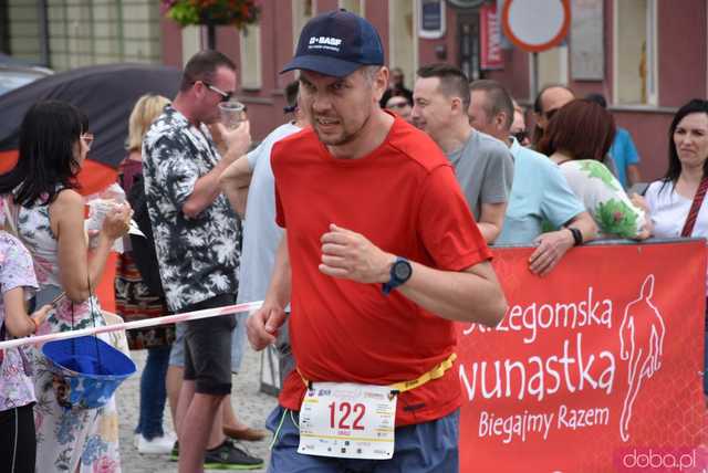[DUŻO ZDJĘĆ/WYNIKI] Pobiegli w kolejnej odsłonie Strzegomskiej Dwunastki