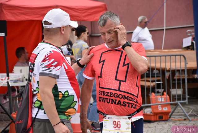 [DUŻO ZDJĘĆ/WYNIKI] Pobiegli w kolejnej odsłonie Strzegomskiej Dwunastki
