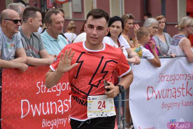 [DUŻO ZDJĘĆ/WYNIKI] Pobiegli w kolejnej odsłonie Strzegomskiej Dwunastki
