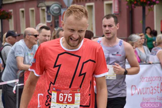 [DUŻO ZDJĘĆ/WYNIKI] Pobiegli w kolejnej odsłonie Strzegomskiej Dwunastki