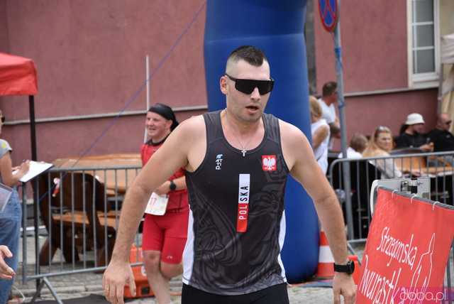 [DUŻO ZDJĘĆ/WYNIKI] Pobiegli w kolejnej odsłonie Strzegomskiej Dwunastki