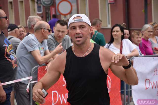 [DUŻO ZDJĘĆ/WYNIKI] Pobiegli w kolejnej odsłonie Strzegomskiej Dwunastki