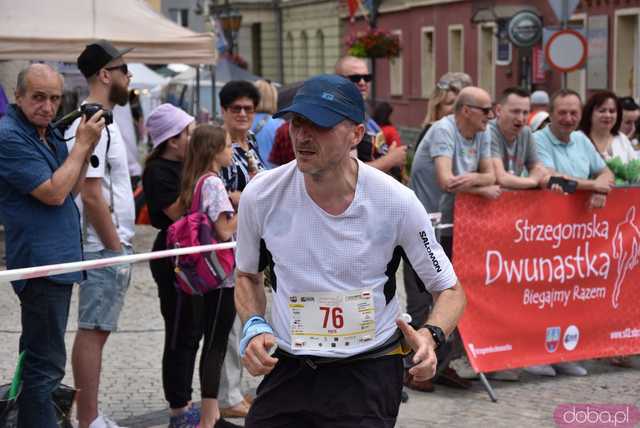 [DUŻO ZDJĘĆ/WYNIKI] Pobiegli w kolejnej odsłonie Strzegomskiej Dwunastki