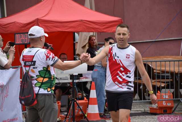 [DUŻO ZDJĘĆ/WYNIKI] Pobiegli w kolejnej odsłonie Strzegomskiej Dwunastki