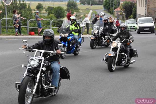 [WIDEO/FOTO] Kilkuset motocyklistów na III Międzynarodowym Zlocie w Dobromierzu