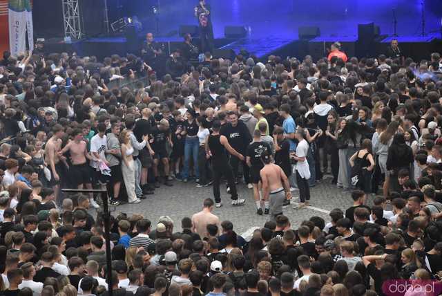 [WIDEO/FOTO] Żabson porwał strzegomską publiczność na zwieńczenie sobotniej części Święta Granitu